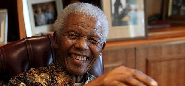 Nelson Mandela, en una imagen de archivo. / Afp