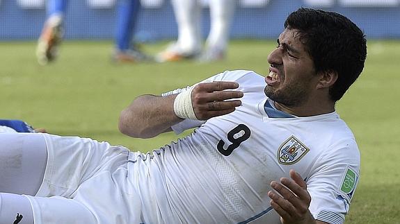 Luis Suárez, durante el partido ante Italia.