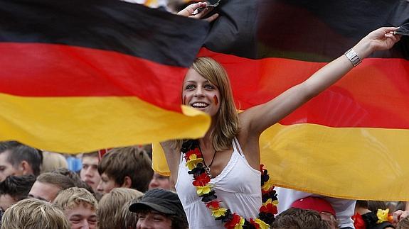 Una seguidora alemana anima a su selección