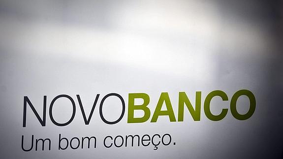 Logo de Novo Banco. 