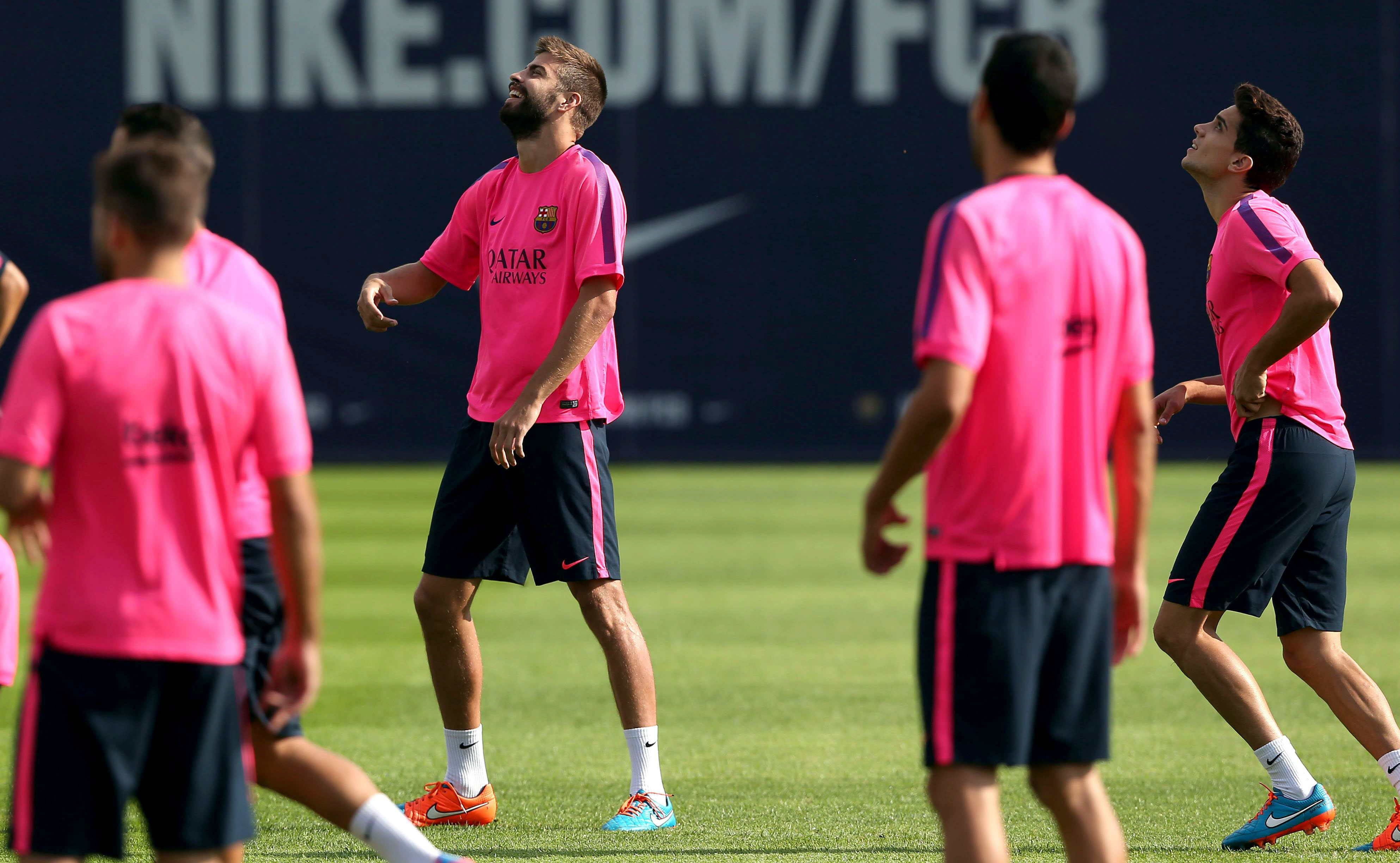 Piqué, en un entrenamiento del Barça. 