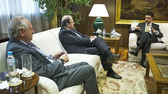 Soria, junto a Pedro Ballvé y Juan Vicente Herrera.