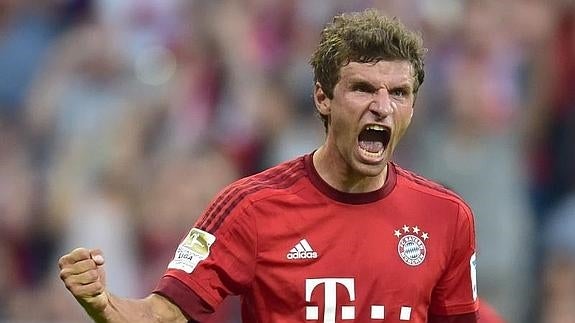 Thomas Müller celebra uno de sus dos goles. 