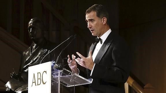 El Rey Felipe VI durante su intervención en la entrega de los Premios Internacionales de Periodismo del diario ABC.