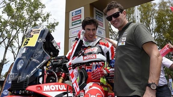 Joan Barreda (i) junto a Marc Coma (d) poco antes de la salida. 