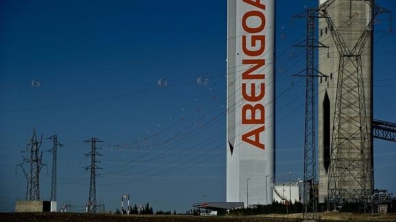 Una de las torres de Abengoa.