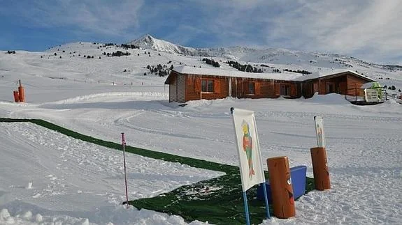 El parque infantil Beret ofrece multitud de eventos y actividades para divertirse con la nieve