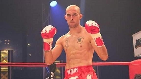 Carlos Coello, durante un combate.