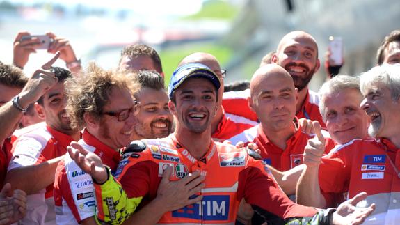 Iannone celebra la victoria. 