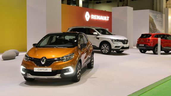 Renault presenta los nuevos Captur y Koleos en el Salón de Barcelona