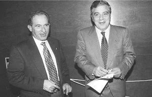 ENFRENTADOS. José Fernández y Manuel Calvo, en una fotografía tomada al inicio de la temporada 1994-1995. / E. C.