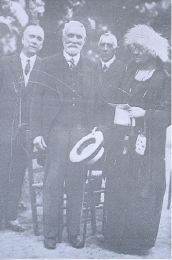 HISTORIA. Palacio Valdés con María Guerrero en 1924.