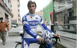 ESTRENO. Barredo, con su nuevo maillot del Quick Step. / CITOULA