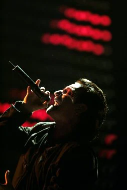 Bono, en plena actuación. / AP