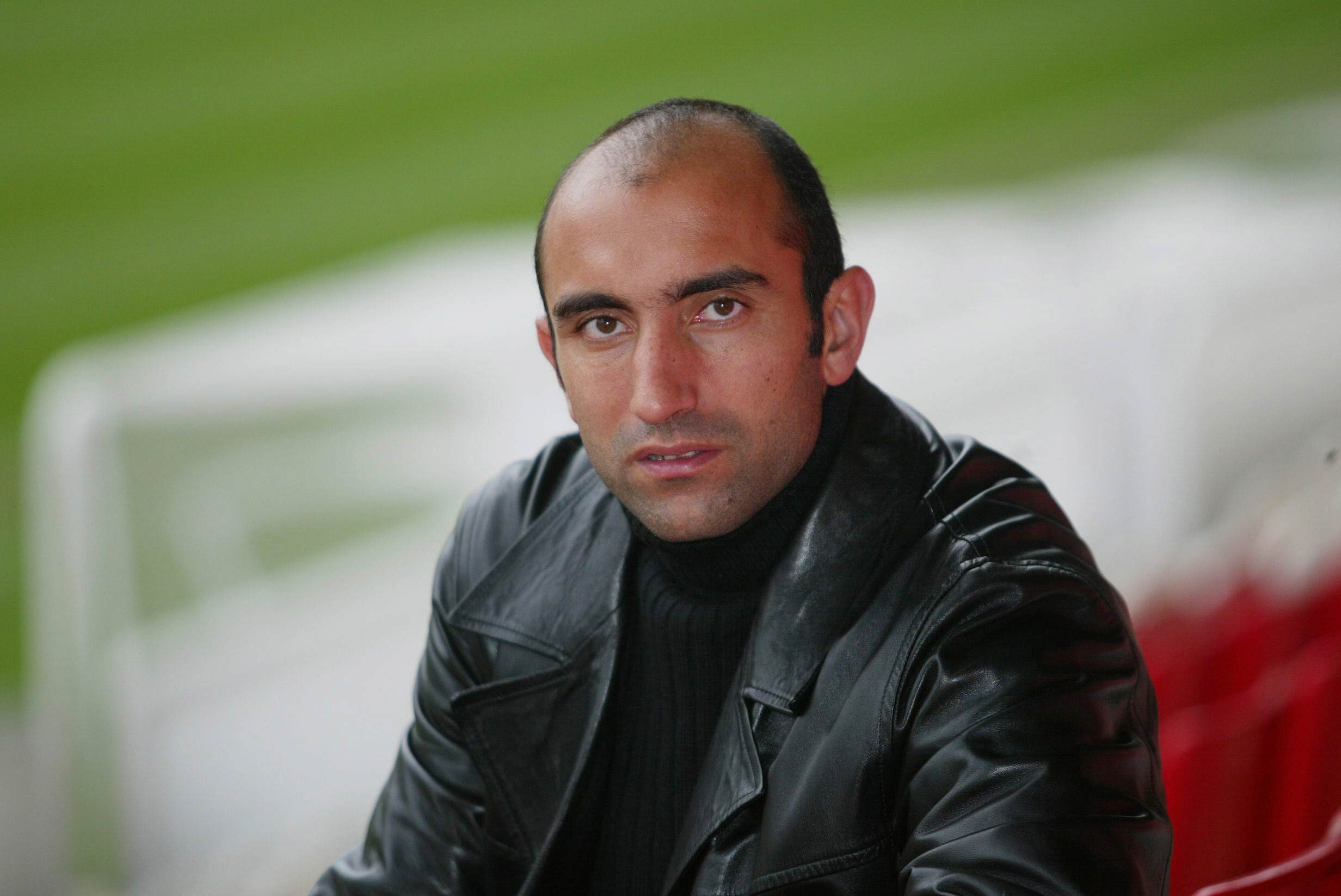 Abelardo Fernández, entrenador del Sporting B, destituido