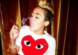 Miley Cyrus defiende el éxtasis y la marihuana