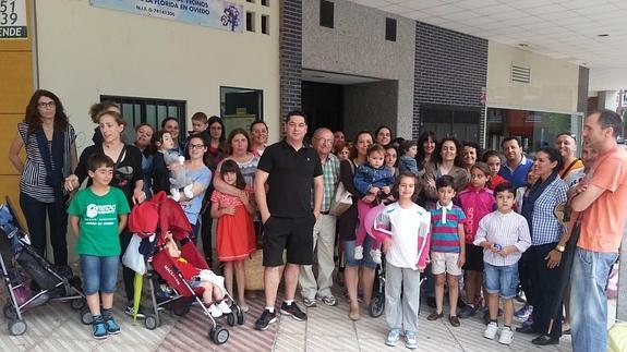 Los vecinos, en la protesta llevada a cabo en La Florida. 