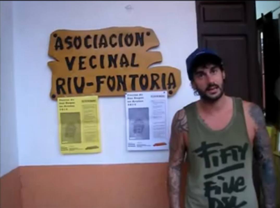 Melendi apoya las fiestas organizadas por la asociación vecinal