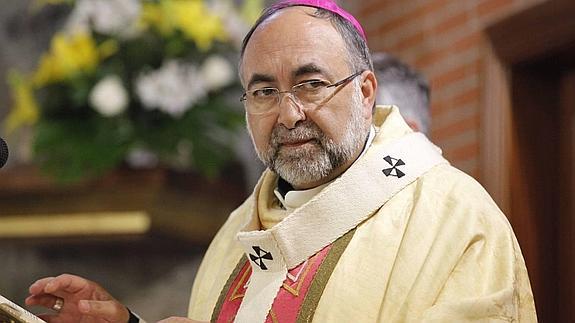 Monseñor Jesús Sanz Montes ha sido sometido a una una nefrectomía. 