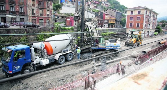 Obras para ejecutar el soterramiento de Langreo, que se quedan sin fondos mineros. 