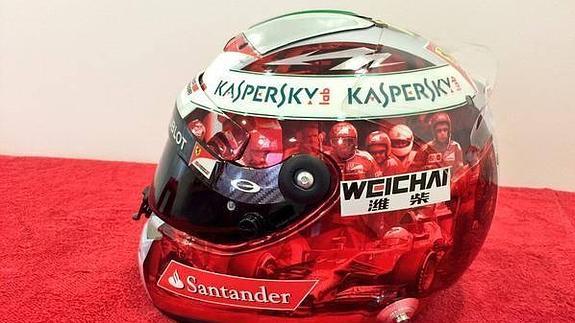 Fernando Alonso llevará este casco en el último gran premio