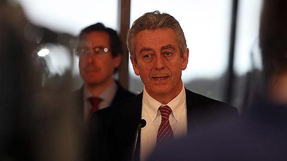 «Para volar a Barajas, Air Europa tiene que convencernos»