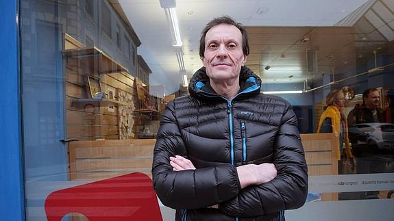 Jesús Sánchez es elegido en primarias candidato de IU a la Alcaldía langreana