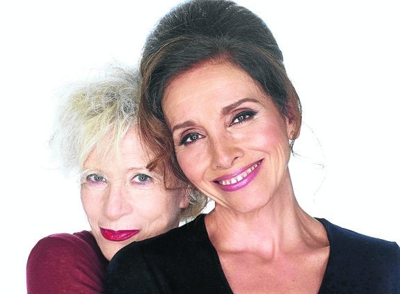 Ana Belén, la protagonista, junto a Magüi Mira. :: LVA