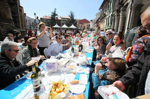 Animación en la zona de San Francisco durante la Comida en la Calle del año pasado. 