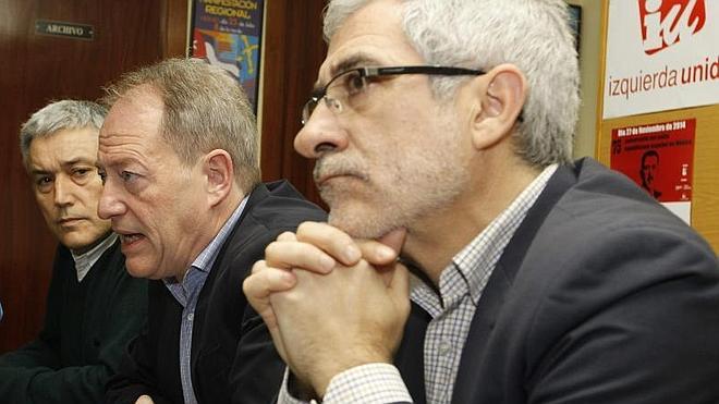 Llamazares pide la comparecencia urgente de Soria, a quien considera el «sepulturero» de la minería del carbón