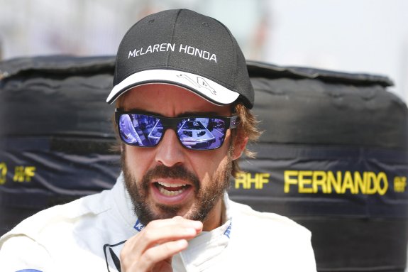 Fernando Alonso, minutos antes de comenzar la carrerra. 