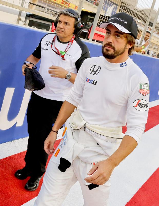 Fernando Alonso, ayer, en el Gran Premio de Baréin.