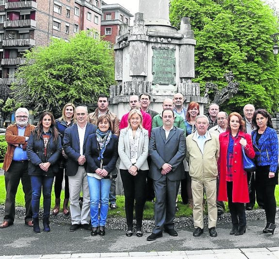 PSOE y Foro presentan sus equipos en Langreo
