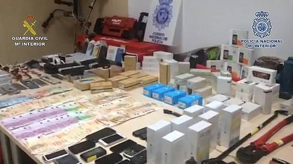 Detienen a una banda que robaba en casas y negocios y que operaba en Asturias