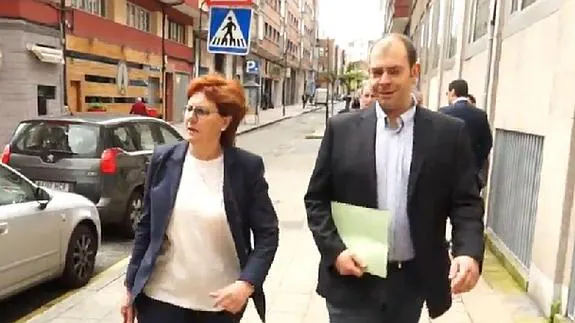 El concejal de Servicios Urbanos, Luis Ramón Fernández Huerga, y la alcaldesa, Pilar Varela.