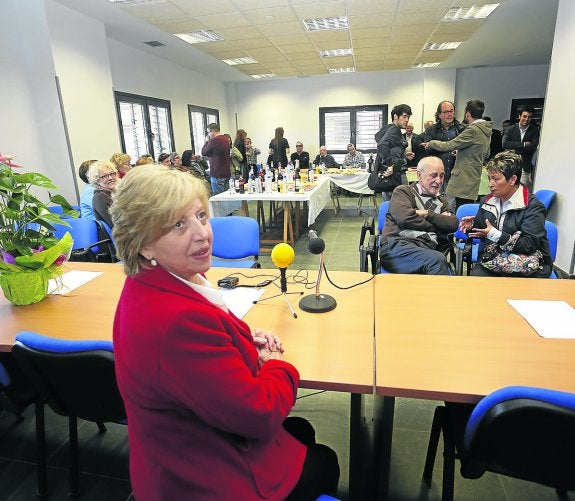 Tita Caravera, momentos antes de ofrecer unas palabras en la inauguración de la sede de la FAV. 