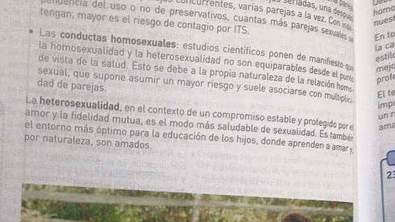 Un libro de 3º de la ESO: «La heterosexualidad es el modo más saludable de sexualidad»