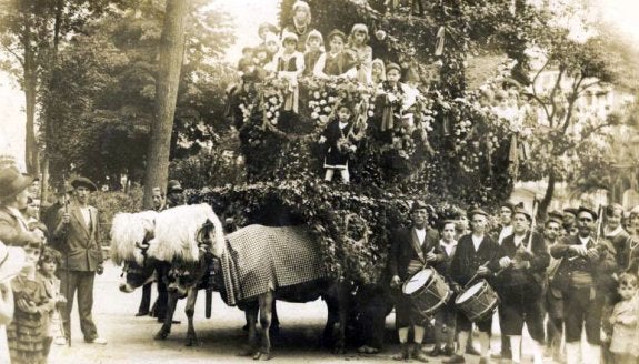 El carro del bollo en 1930.