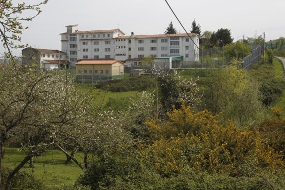 El único centro de internamiento juvenil de Asturias está en Sograndio. 