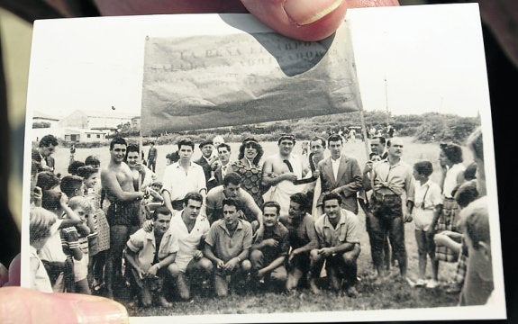 El grupo de los fundadores cuando todavía eran la peña El Arpón.