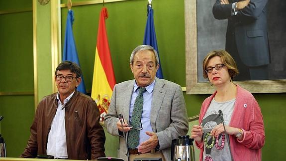 Sánchez RAmos, Wenceslao López y Ana Taboada presentaron hoy el acuerdo.