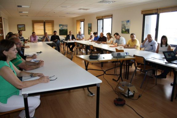 La mesa de trabajo de los fondos Leader del grupo en el que se integra el Ayuntamiento de Corvera. 