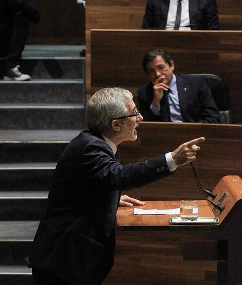 Gaspar Llamazares, durante su intervención.  