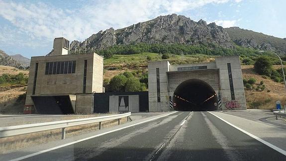 Aucalsa mejora la seguridad del túnel de El Negrón tras invertir 1,3 millones