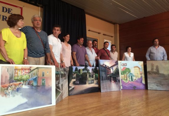 Un instante del acto de entrega de premios del certamen de pintura en la calle de Ribadesella, el sábado en la Casa de Cultura. 