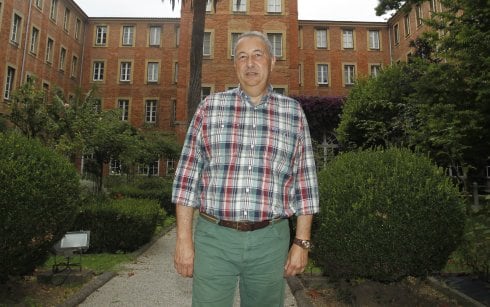 José Manuel Guerrero, en un patio de La Inmaculada. 