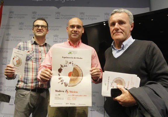 Pedro Avello, Jesús Martínez Salvador y Miguel Rodríguez Acevedo, en la presentación del equinoccio de otoño del Botánico. 
