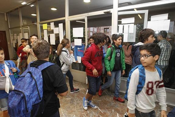 Crece el número de asturianos que no completan sus estudios obligatorios