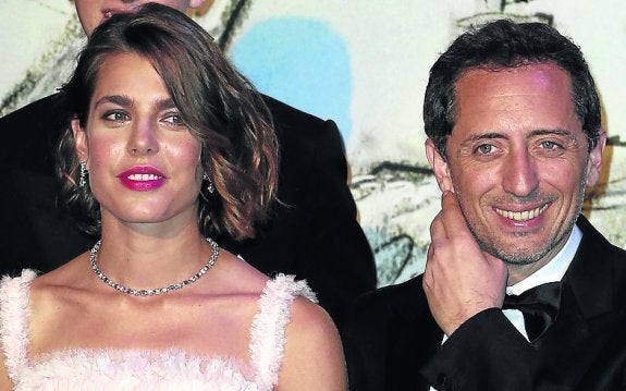 Carlota Casiraghi y Gad Elmaleh comenzaron en 2011. 