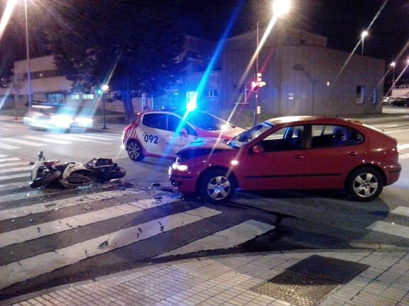 Herido un motorista en un choque en La Calzada